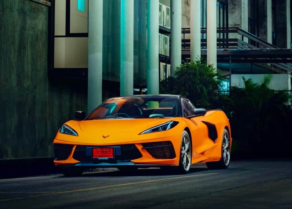 2024 Chevrolet Corvette Stingray Convertible Z51, 70th Anniversary Edition, 11,000 km, one owner