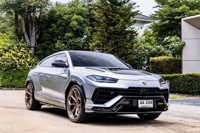 2025 Lamborghini URUS Performante thumbnail 1