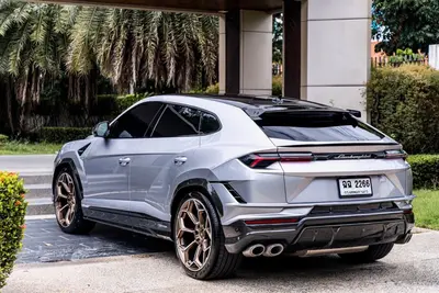 2025 Lamborghini URUS Performante thumbnail 4