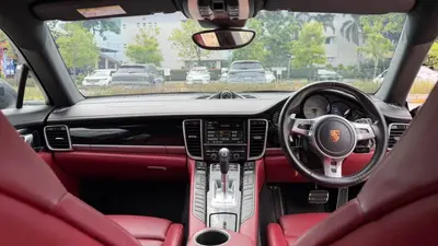 2016 Porsche Panamera S E-Hybrid – Agate Grey, Red Leather, 70,000 km, Full Service History thumbnail 8