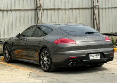 2016 Porsche Panamera S E-Hybrid – Agate Grey, Red Leather, 70,000 km, Full Service History thumbnail 3