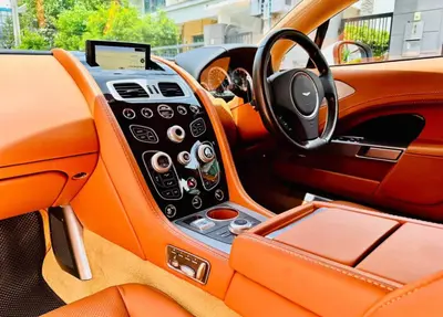 2016 Aston Martin Rapide S V12 thumbnail 8