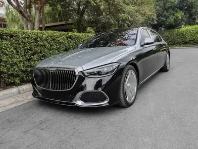 Mercedes-Maybach S580e Premium 2023 thumbnail 1
