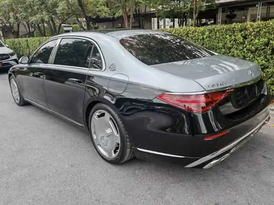 Mercedes-Maybach S580e Premium 2023 thumbnail 4