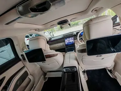 Mercedes-Maybach S580e Premium 2023 thumbnail 10